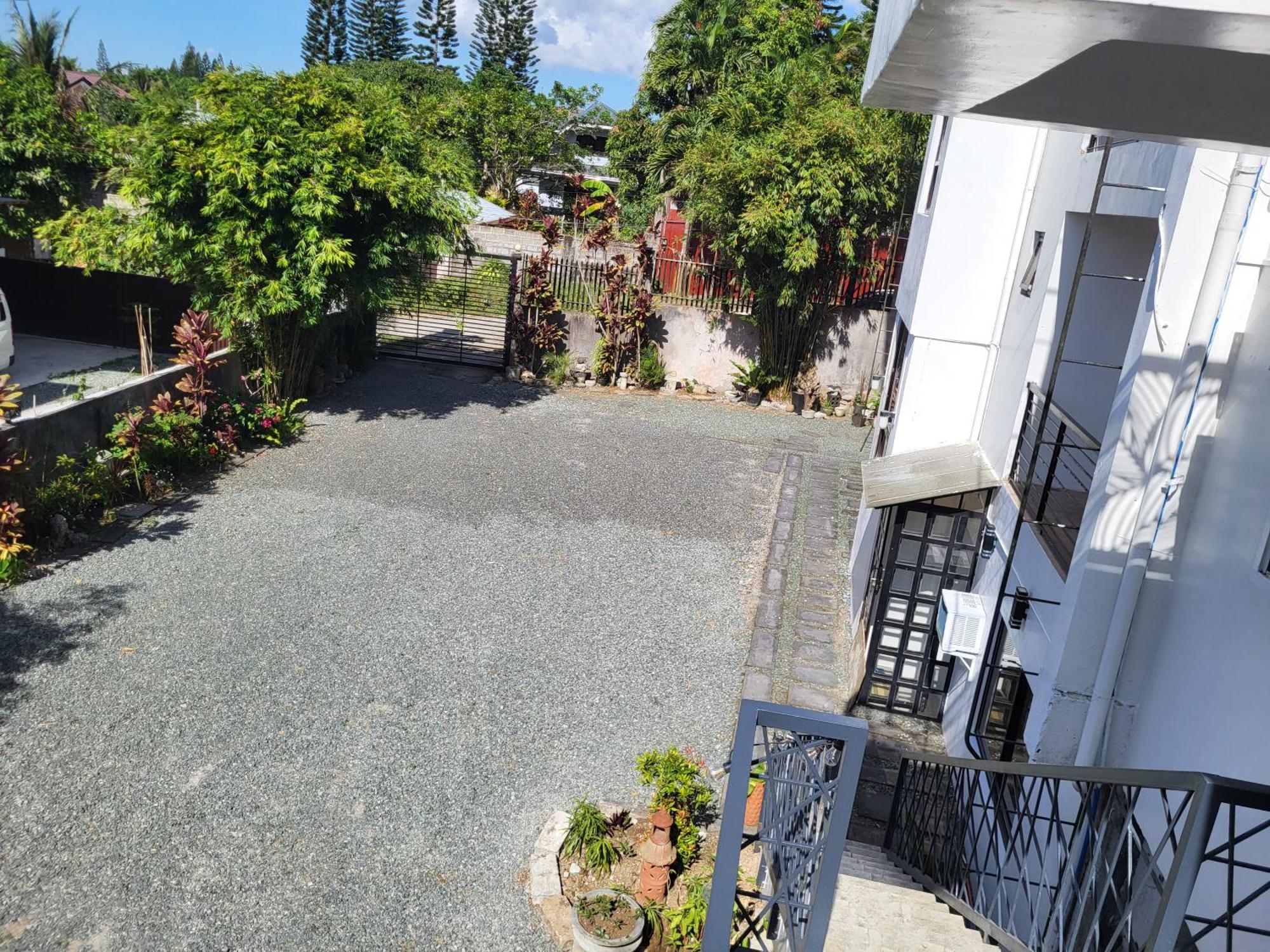 ランギヤ ホテル タガイタイ エクステリア 写真