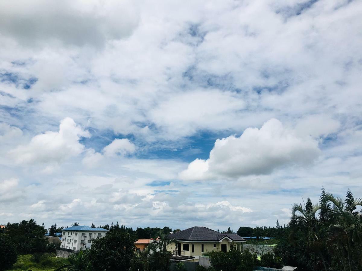 ランギヤ ホテル タガイタイ エクステリア 写真